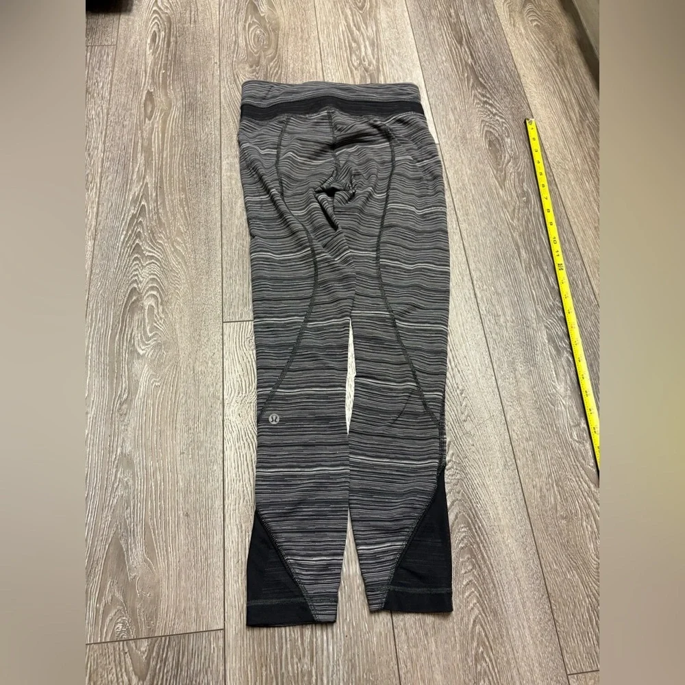 lululemon athletica Women's Heathered Leggings - Black and Gray
